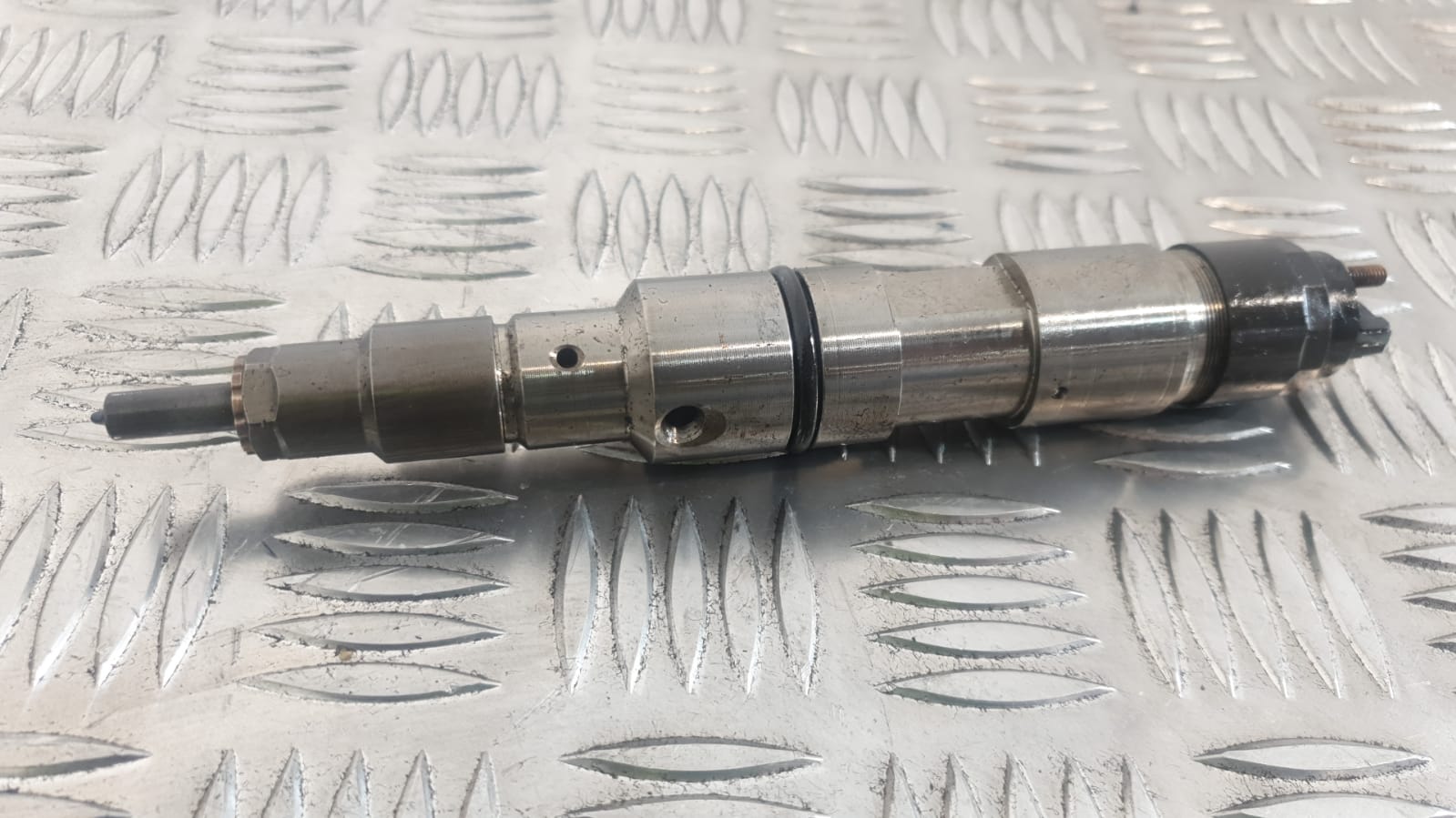 MAN TGM D0836 EUR4 EUR5 BOSCH DIESEL INJECTOR 0445120186 (GENUINE OEM ...